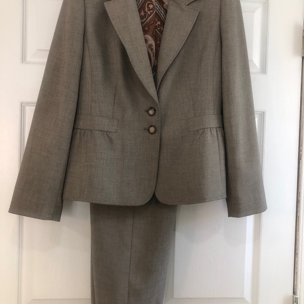 Jones of NY pantsuit